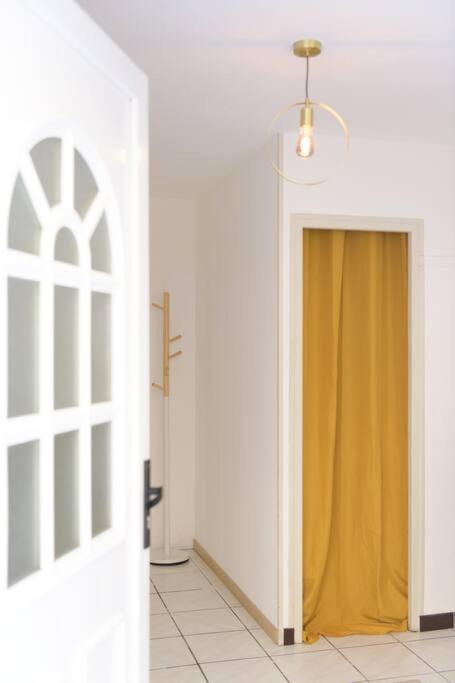 Ylang-Ylang, Maison De Village A 10 Minutes Des Plages سان لوران دي لا سالانك المظهر الخارجي الصورة